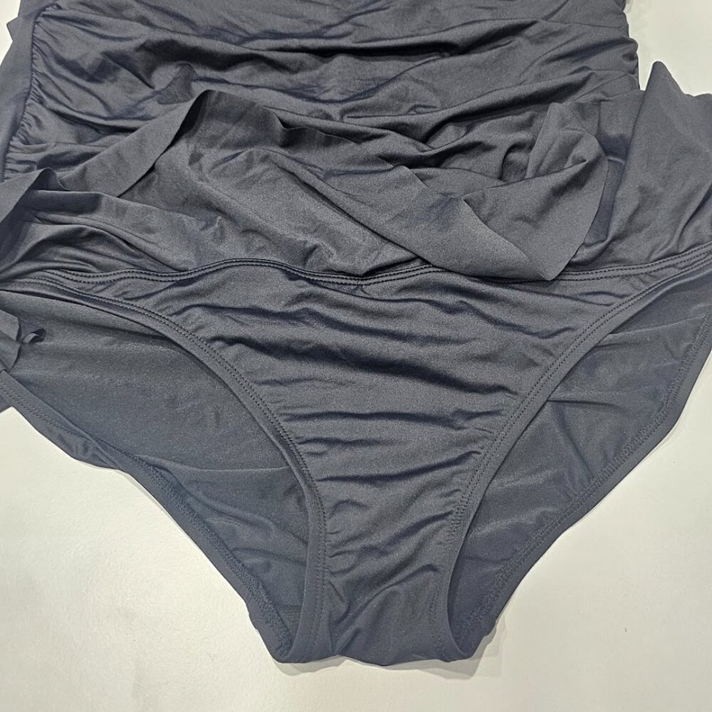 Lauren by Ralph Lauren Bel Air Skirted One-Piece Swimsuit - Picture 10 of 12